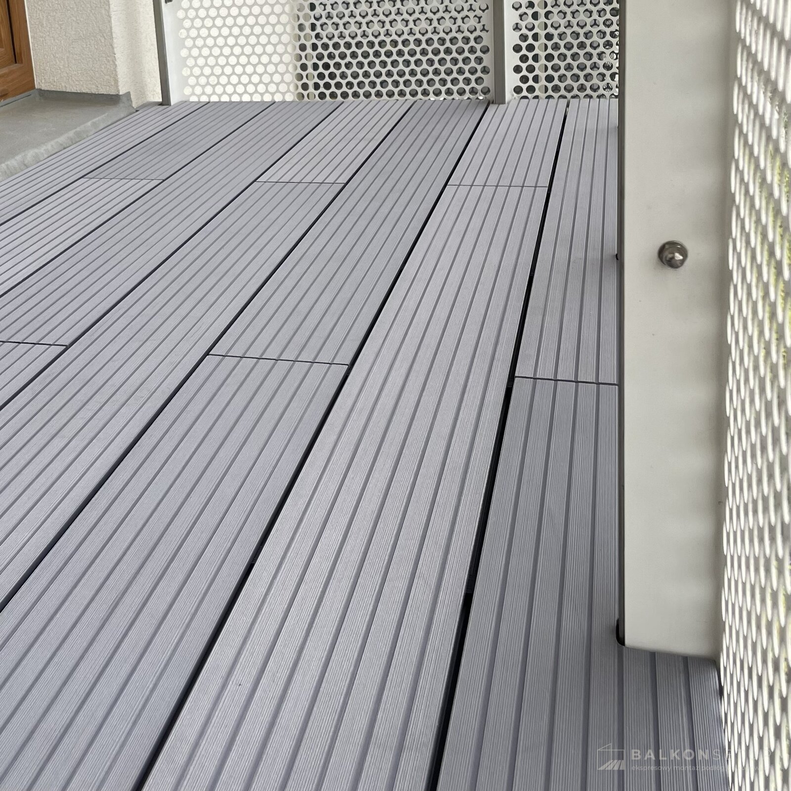 Balkon przy Ciesielskiego - balkon_widok_2