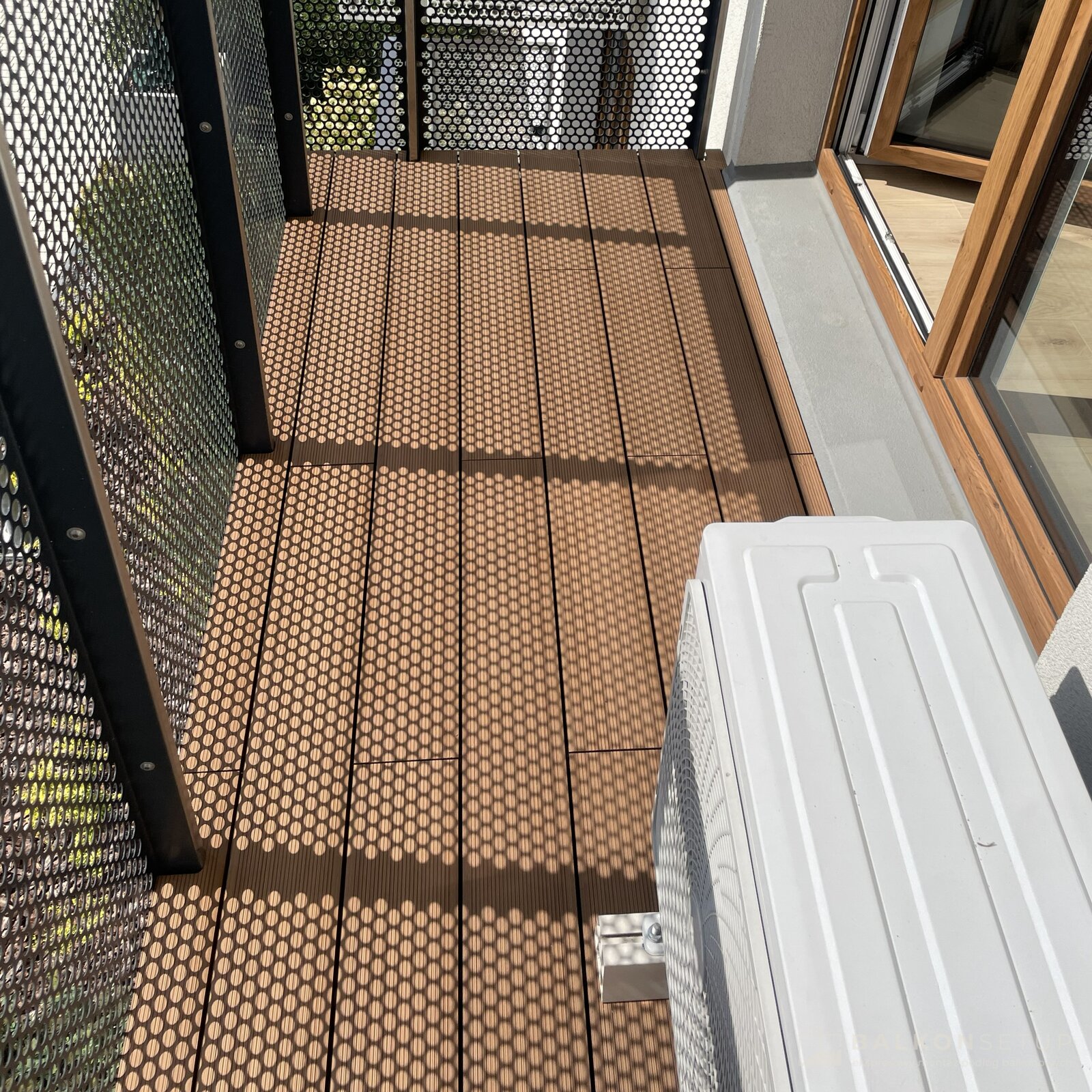 Balcony on Ciesielskiego Street (v2) - gora