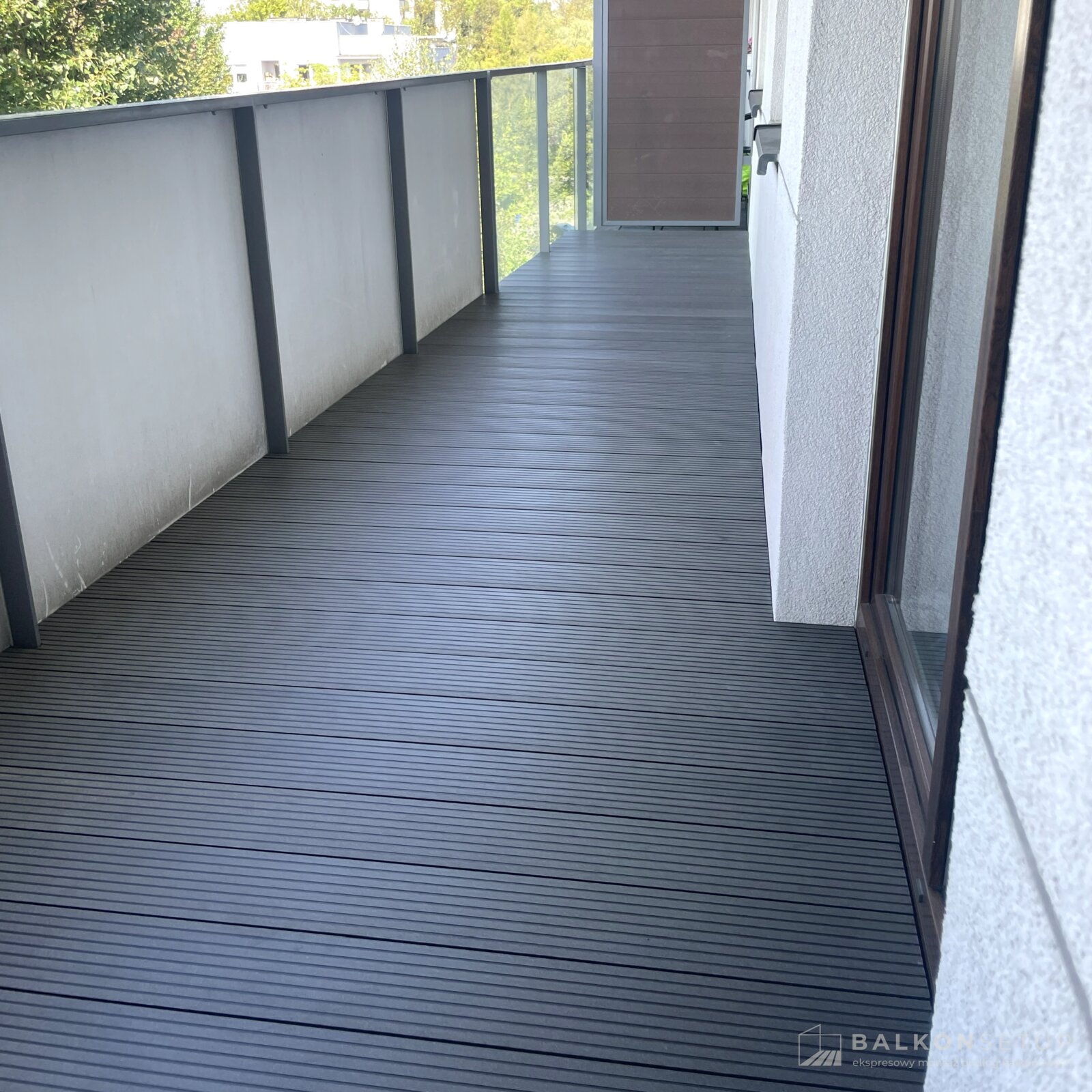 Tapered balcony on Sołtysowska St. - perspektywa